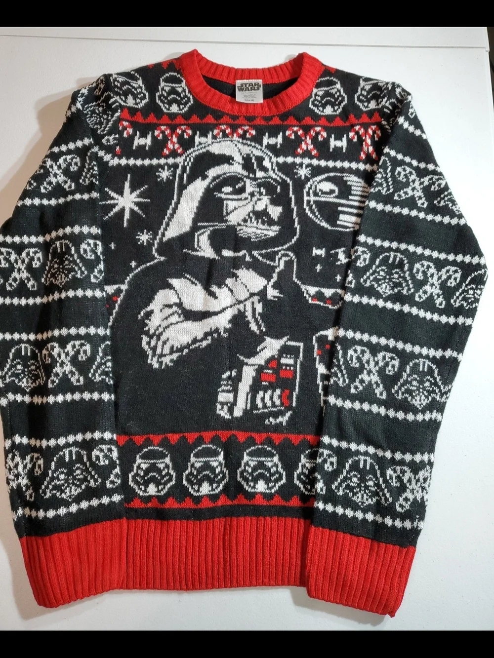 Star Wars Men's Sm (34-36) Black & Red Darth Vader Holiday Sweater